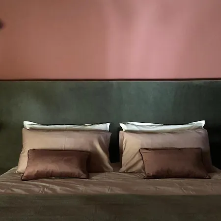 N°30 Charme Apartment Vigevano